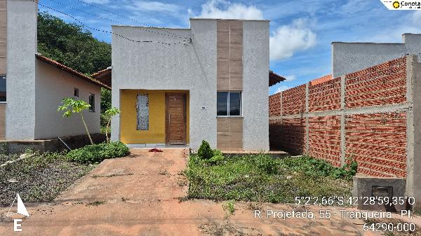 Vende-se em Altos-PI  Casa, 48.63 de área total, 48.63 de área privativa, 222.66 de área do terreno,  2_qto(s), a.serv, WC, 1_sala(s), cozinha, 1_vaga(s) de garagem.