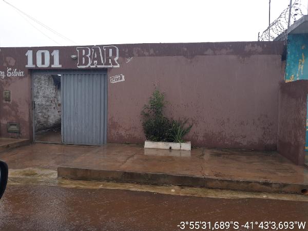 Vende-se em Piracuruca-PI  Casa, 55.00 de área privativa, 192.00 de área do terreno,  2_qto(s), WC, 1_sala(s), cozinha.