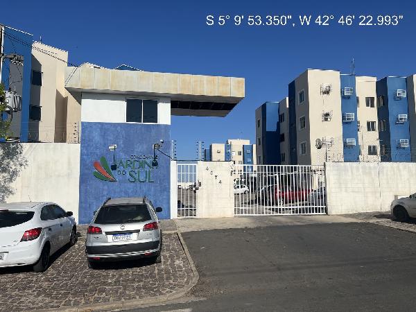 Vende-se em Teresina-PI  apto, 62.46 de área total, 45.00 de área privativa,  2_qto(s), WC, 1_sala(s), cozinha, 1_vaga(s) de garagem.