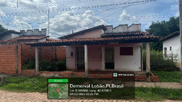 Vende-se em Demerval Lobao-PI  Casa, 53.40 de área total, 53.40 de área privativa, 300.00 de área do terreno,  2_qto(s), WC, 1_sala(s), cozinha, Terraco.