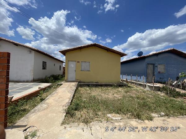 Vende-se em Jose De Freitas-PI  Casa, 61.30 de área total, 61.30 de área privativa, 225.00 de área do terreno,  2_qto(s), a.serv, WC, 1_sala(s), cozinha, Terraco, 1_vaga(s) de garagem.