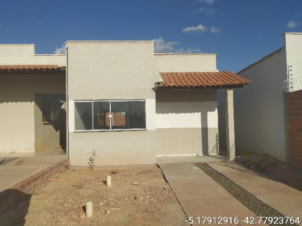 Vende-se em Teresina-PI  Casa, 57.87 de área total, 57.87 de área privativa, 210.35 de área do terreno,  2_qto(s), a.serv, WC, 1_sala(s), cozinha, Terraco, 1_vaga(s) de garagem.