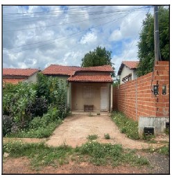 Vende-se em Demerval Lobao-PI  Casa, 58.00 de área total, 58.00 de área privativa, 192.00 de área do terreno,  2_qto(s), varanda, a.serv, WC, 1_sala(s), cozinha.