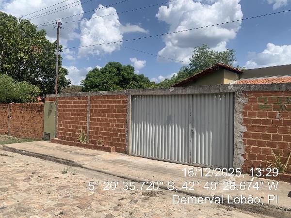 Vende-se em Demerval Lobao-PI  Casa, 56.44 de área total, 56.44 de área privativa, 197.50 de área do terreno,  2_qto(s), WC, 1_sala(s), cozinha, Terraco.