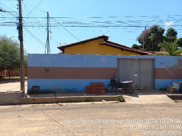 Vende-se em Demerval Lobao-PI  Casa, 59.00 de área privativa, 153.65 de área do terreno,  2_qto(s), WC, 1_sala(s), cozinha, Terraco.