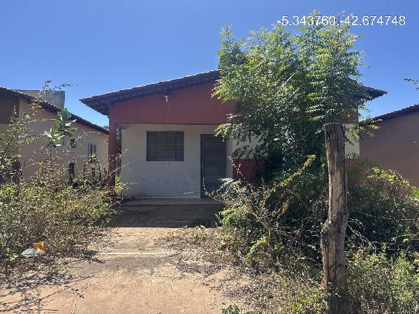 Vende-se em Demerval Lobao-PI  Casa, 56.44 de área total, 56.44 de área privativa, 197.40 de área do terreno,  2_qto(s), WC, 1_sala(s), cozinha, Terraco, 1_vaga(s) de garagem.