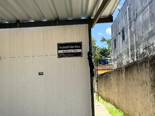 Vende-se em Paulista-PE  apto, 70.81 de área total, 57.02 de área privativa,  3_qto(s), a.serv, WC, 1_sala(s), cozinha, 1_vaga(s) de garagem.