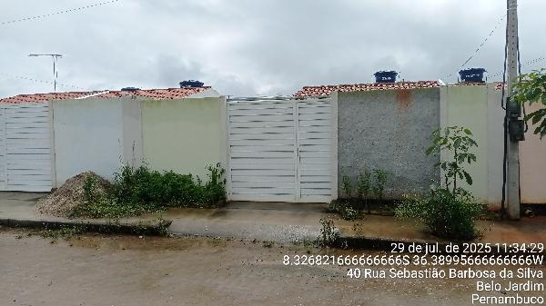 Vende-se em Belo Jardim-PE  Casa, 40.00 de área total, 40.00 de área privativa, 148.20 de área do terreno,  2_qto(s), a.serv, WC, 1_sala(s), cozinha, 1_vaga(s) de garagem.
