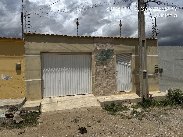 Vende-se em Custodia-PE  Casa, 60.80 de área total, 60.80 de área privativa, 146.40 de área do terreno,  2_qto(s), a.serv, WC, cozinha.