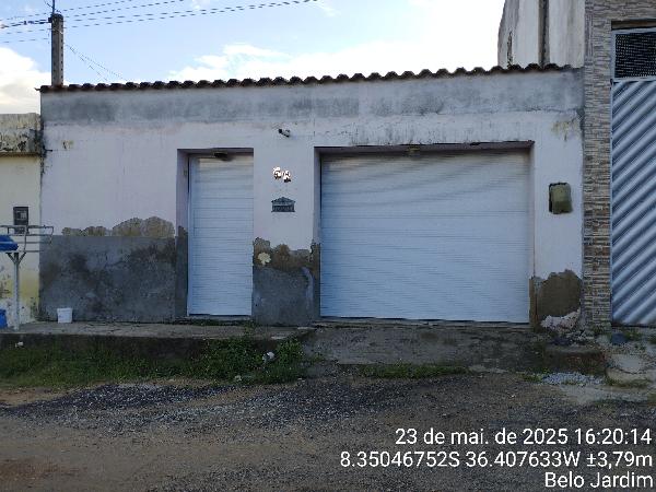 Vende-se em Belo Jardim-PE  Casa, 78.90 de área total, 78.90 de área privativa, 130.00 de área do terreno,  3_qto(s), WC, 1_sala(s), cozinha.