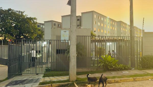 Vende-se em Camaragibe-PE  apto, 96.04 de área total, 41.79 de área privativa,  2_qto(s), WC, 1_sala(s), cozinha.