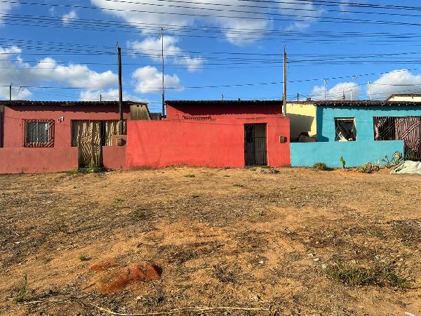 Vende-se em Cha De Alegria-PE  Casa, 55.74 de área privativa, 91.00 de área do terreno,  2_qto(s), WC, 1_sala(s), cozinha.