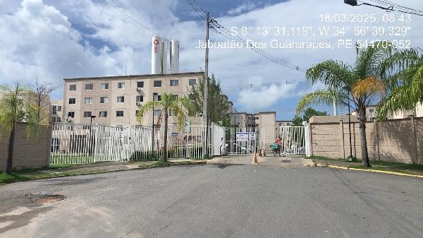 Vende-se em Jaboatao Dos Guararapes-PE  apto, 78.09 de área total, 41.79 de área privativa,  2_qto(s), a.serv, WC, 1_sala(s), cozinha.