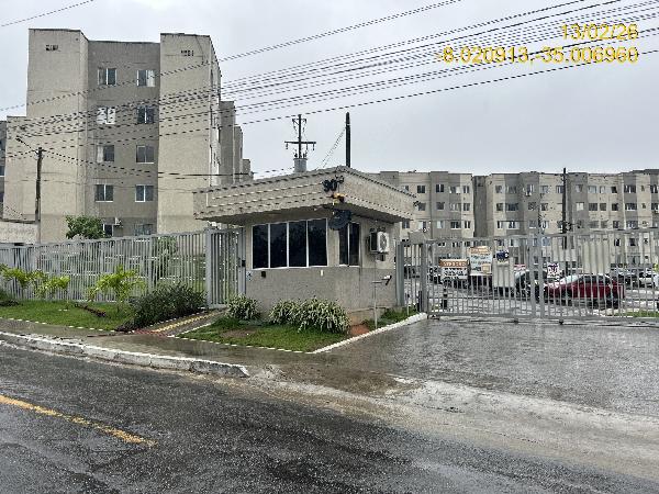 Vende-se em Camaragibe-PE  apto, 57.56 de área total, 40.57 de área privativa,  1_qto(s), a.serv, WC, 1_sala(s), cozinha.