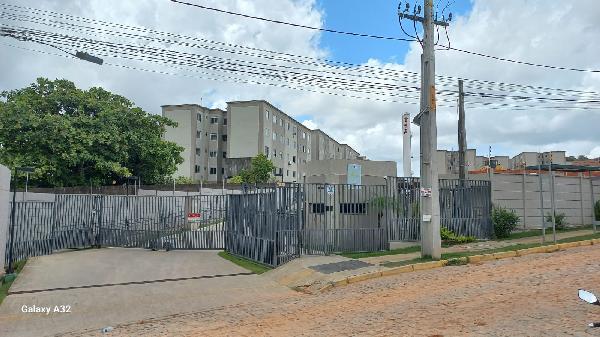 Vende-se em Camaragibe-PE  apto, 96.04 de área total, 41.79 de área privativa,  2_qto(s), WC, 1_sala(s), cozinha.