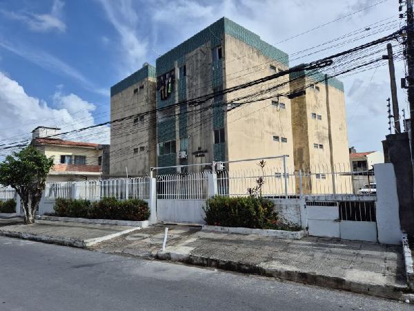 Vende-se em Paulista-PE  apto, 67.49 de área total, 67.49 de área privativa,  2_qto(s), a.serv, WC, WC Emp, 1_sala(s), DCE, cozinha.