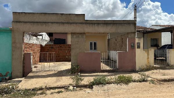 Vende-se em Gloria Do Goita-PE  Casa, 55.80 de área privativa, 126.00 de área do terreno,  2_qto(s), a.serv, WC, 1_sala(s), cozinha.