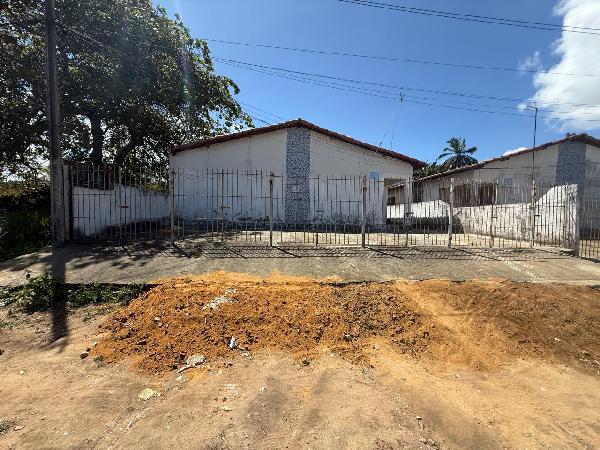 Vende-se em Itapissuma-PE  Casa, 48.48 de área total, 48.48 de área privativa, 72.00 de área do terreno,  2_qto(s), a.serv, WC, 1_sala(s), cozinha, Terraco, 1_vaga(s) de garagem.