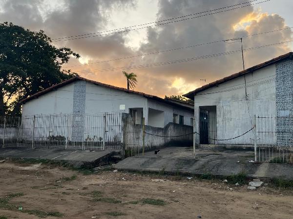 Vende-se em Itapissuma-PE  Casa, 48.48 de área privativa, 360.00 de área do terreno,  2_qto(s), a.serv, WC, 1_sala(s), cozinha, Terraco, 1_vaga(s) de garagem.