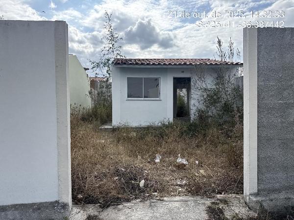 Vende-se em Belo Jardim-PE  Casa, 40.00 de área total, 40.00 de área privativa, 148.20 de área do terreno,  2_qto(s), a.serv, WC, 1_sala(s), cozinha.