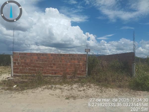 Vende-se em Caruaru-PE  Casa, 50.00 de área total, 50.00 de área privativa, 159.60 de área do terreno,  2_qto(s), WC, 1_sala(s), cozinha, Terraco.