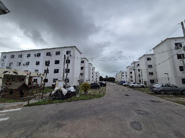 Vende-se em Paulista-PE  apto, 95.57 de área total, 41.79 de área privativa,  2_qto(s), a.serv, WC, 1_sala(s), cozinha, 1_vaga(s) de garagem.