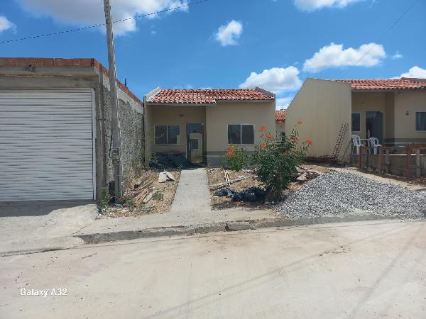 Vende-se em Caruaru-PE  Casa, 54.60 de área total, 54.60 de área privativa, 153.03 de área do terreno,  2_qto(s), a.serv, WC, 1_sala(s), cozinha, Terraco.