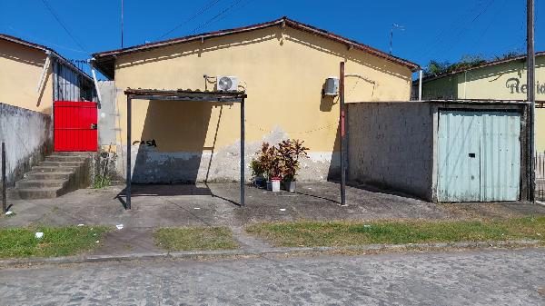 Vende-se em Itapissuma-PE  Casa, 50.00 de área privativa,  3_qto(s), a.serv, WC, 1_sala(s), cozinha, Terraco, 1_vaga(s) de garagem.