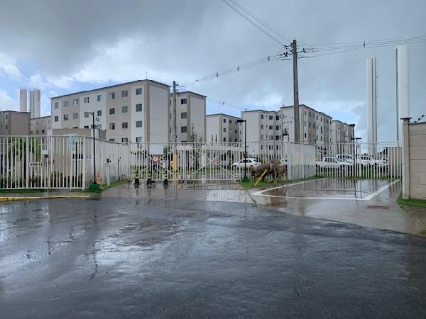 Vende-se em Jaboatao Dos Guararapes-PE  apto, 85.86 de área total, 41.79 de área privativa,  2_qto(s), a.serv, WC, 1_sala(s), cozinha.