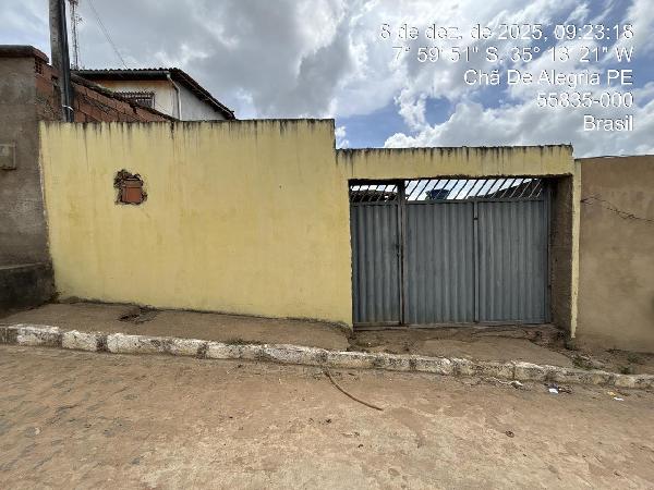 Vende-se em Cha De Alegria-PE  Casa, 50.36 de área total, 50.36 de área privativa, 126.00 de área do terreno,  2_qto(s), WC, 1_sala(s), cozinha, Terraco.