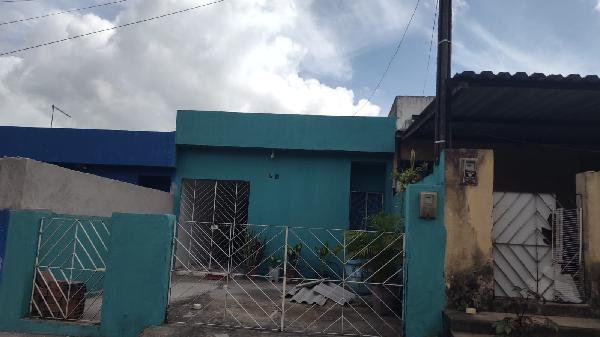 Vende-se em Carpina-PE  Casa, 68.32 de área total, 68.32 de área privativa, 125.00 de área do terreno,  2_qto(s), a.serv, WC, 1_sala(s), cozinha, Terraco.