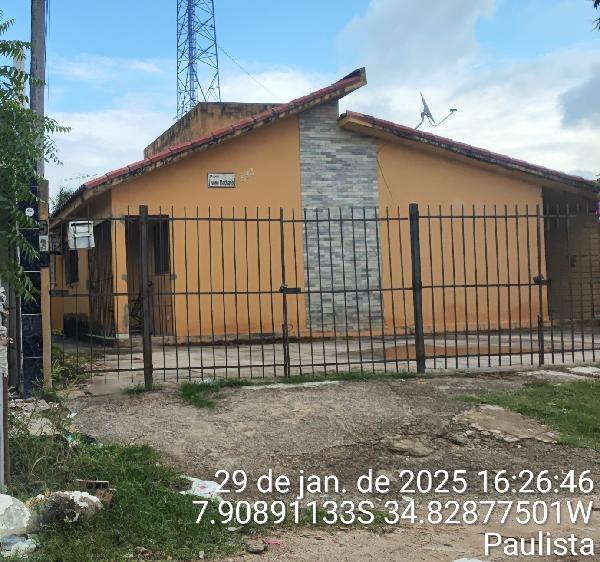 Vende-se em Paulista-PE  Casa, 53.78 de área total, 53.78 de área privativa, 360.00 de área do terreno,  2_qto(s), a.serv, WC, 1_sala(s), cozinha, Terraco, 1_vaga(s) de garagem.