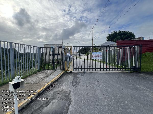Vende-se em Recife-PE  apto, 162.45 de área total, 41.79 de área privativa,  2_qto(s), WC, 1_sala(s), cozinha.