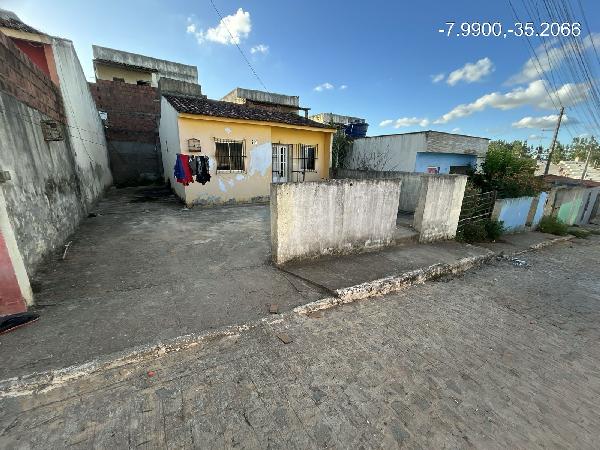 Vende-se em Cha De Alegria-PE  Casa, 48.09 de área total, 48.09 de área privativa, 127.50 de área do terreno,  2_qto(s), a.serv, WC, 1_sala(s), cozinha, Terraco, 1_vaga(s) de garagem.
