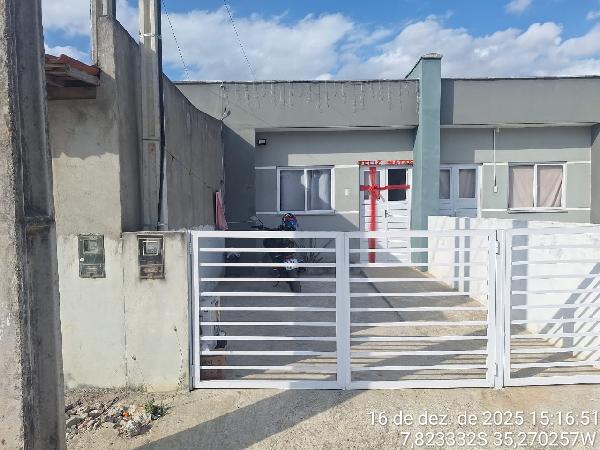 Vende-se em Carpina-PE  Casa, 48.25 de área total, 48.25 de área privativa, 140.00 de área do terreno,  2_qto(s), a.serv, WC, 1_sala(s), cozinha.