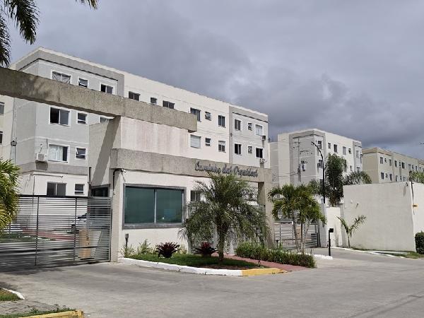 Vende-se em Caruaru-PE  apto, 42.00 de área total, 42.00 de área privativa,  2_qto(s), a.serv, WC, WC Emp, 1_sala(s), cozinha.