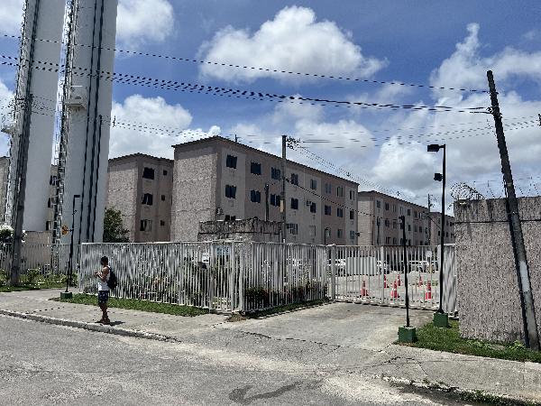 Vende-se em Paulista-PE  apto, 93.01 de área total, 41.67 de área privativa,  2_qto(s), WC, 1_sala(s), cozinha, 1_vaga(s) de garagem.