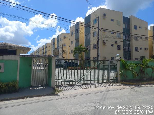 Vende-se em Camaragibe-PE  apto, 49.88 de área total, 49.88 de área privativa,  2_qto(s), a.serv, WC, 1_sala(s), cozinha, 1_vaga(s) de garagem.