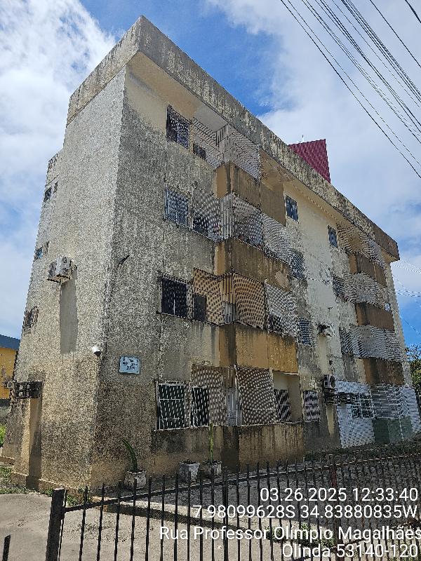 Vende-se em Olinda-PE  apto, 45.63 de área total, 39.00 de área privativa,  1_qto(s), varanda, a.serv, WC, WC Emp, 1_sala(s), cozinha.