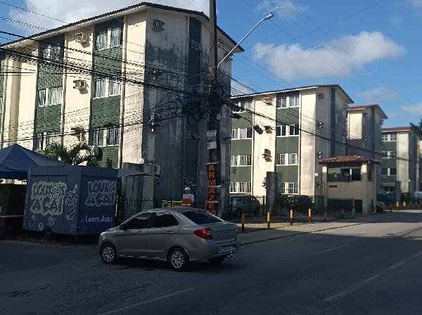 Vende-se em Olinda-PE  apto, 44.65 de área total, 31.95 de área privativa,  2_qto(s), a.serv, WC, 1_sala(s), cozinha.