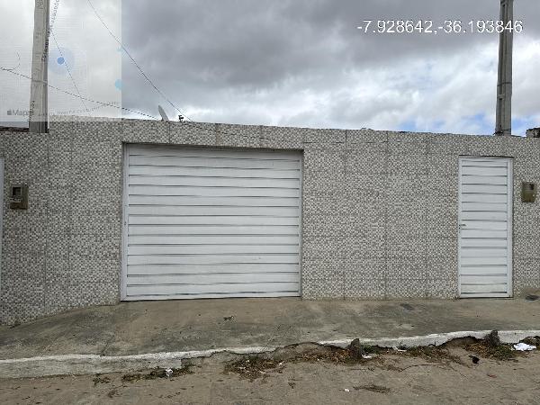 Vende-se em Santa Cruz Do Capibaribe-PE  Casa, 62.09 de área total, 62.09 de área privativa, 126.00 de área do terreno,  2_qto(s), a.serv, WC, 1_sala(s), cozinha, 1_vaga(s) de garagem.