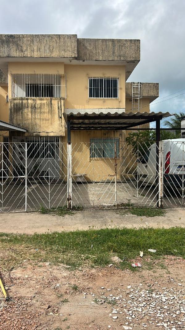 Vende-se em Paulista-PE  apto, 57.02 de área total, 53.15 de área privativa,  2_qto(s), a.serv, WC, 1_sala(s), cozinha, 1_vaga(s) de garagem.
