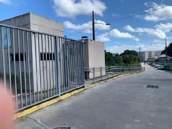 Vende-se em Recife-PE  apto, 162.45 de área total, 41.79 de área privativa,  2_qto(s), WC, 1_sala(s), cozinha.