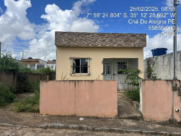 Vende-se em Cha De Alegria-PE  Casa, 57.81 de área total, 57.81 de área privativa, 127.50 de área do terreno,  2_qto(s), a.serv, WC, 1_sala(s), cozinha, Terraco, 1_vaga(s) de garagem.