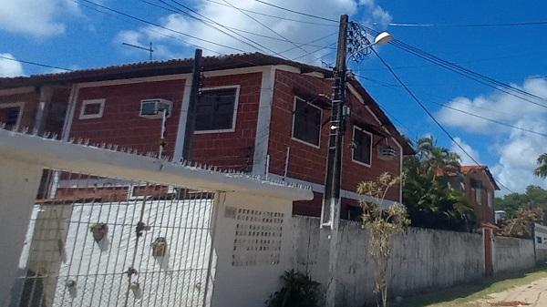 Vende-se em Ilha De Itamaraca-PE  Casa, 107.55 de área privativa, 300.00 de área do terreno,  3_qto(s), a.serv, WC, WC Emp, 1_sala(s), 1 lavabo(s), cozinha, Terraco.
