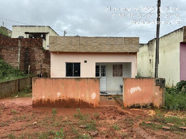 Vende-se em Cha De Alegria-PE  Casa, 57.81 de área total, 57.81 de área privativa, 140.25 de área do terreno,  2_qto(s), a.serv, WC, 1_sala(s), cozinha, Terraco.