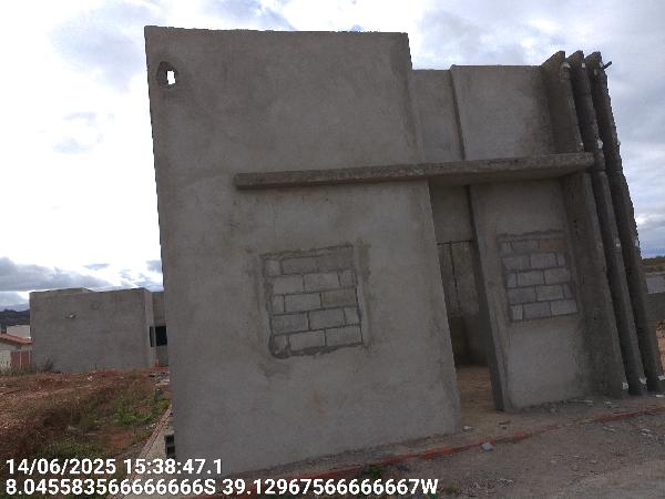 Vende-se em Salgueiro-PE  Terreno, 50.00 de área total, 178.00 de área do terreno.