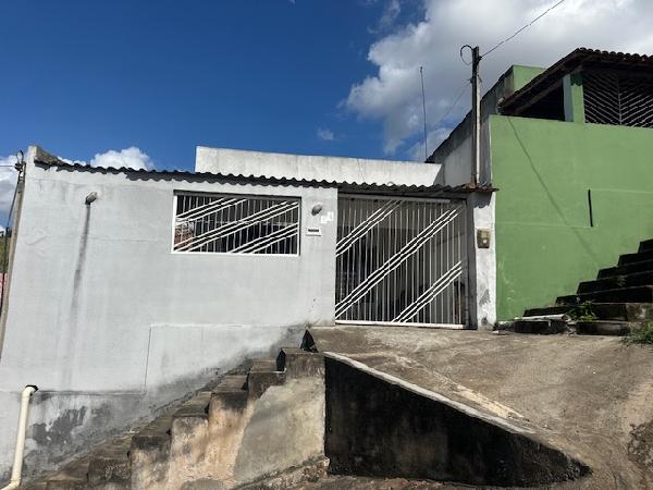 Vende-se em Carpina-PE  Casa, 65.29 de área total, 65.29 de área privativa, 135.00 de área do terreno,  2_qto(s), a.serv, WC, 1_sala(s), cozinha, Terraco.