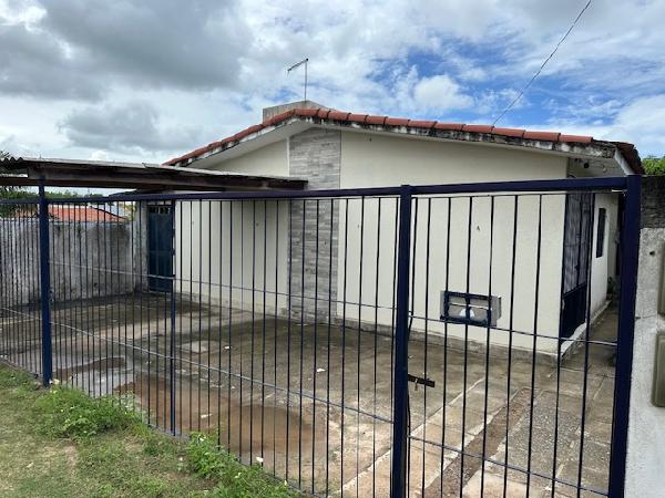 Vende-se em Paulista-PE  Casa, 50.55 de área total, 50.55 de área privativa, 360.00 de área do terreno,  3_qto(s), a.serv, WC, 1_sala(s), cozinha, Terraco.