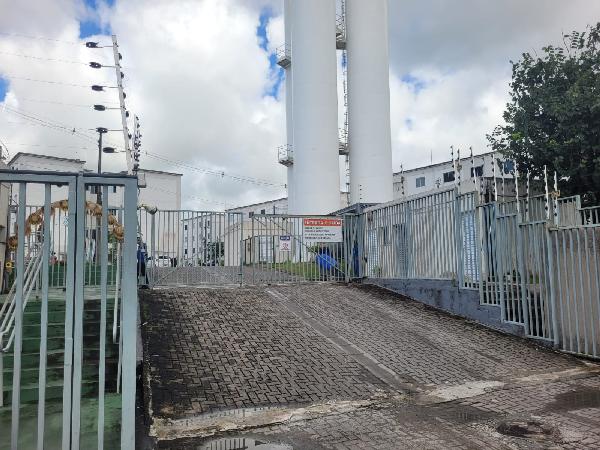 Vende-se em Jaboatao Dos Guararapes-PE  apto, 87.31 de área total, 41.79 de área privativa,  2_qto(s), a.serv, WC, 1_sala(s), cozinha, 1_vaga(s) de garagem.